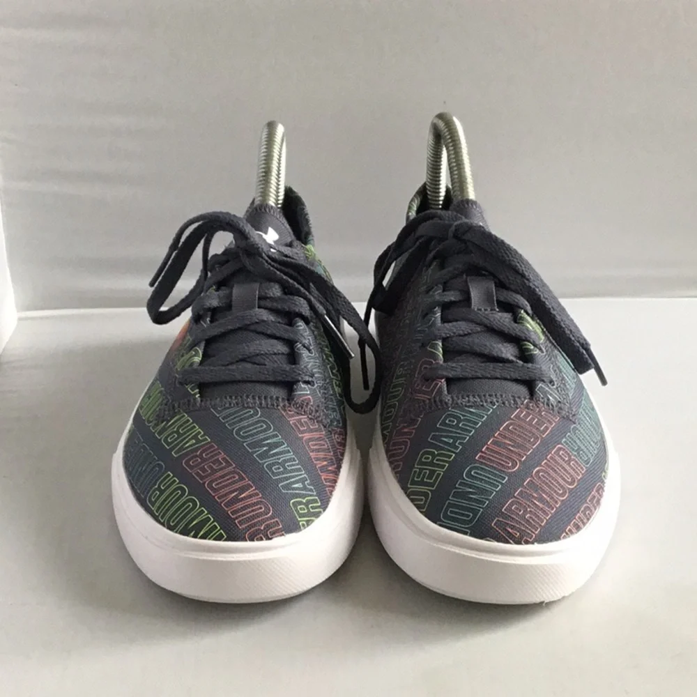 UNDER ARMOUR SHOES UNISEX.